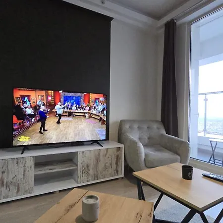 Apartament 33th Floor - Skyview Oasis - A Skopje