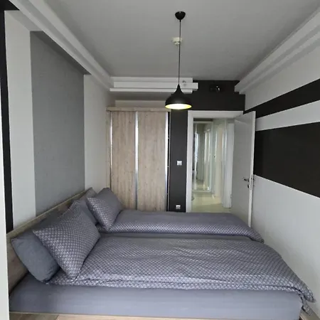 Apartament 33th Floor - Skyview Oasis - A Skopje