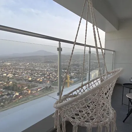 33th Floor - Skyview Oasis - A *