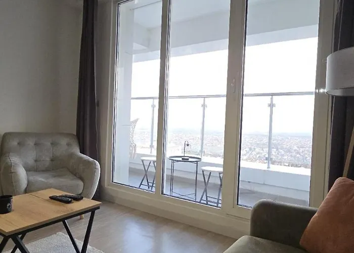 33th Floor - Skyview Oasis - A *