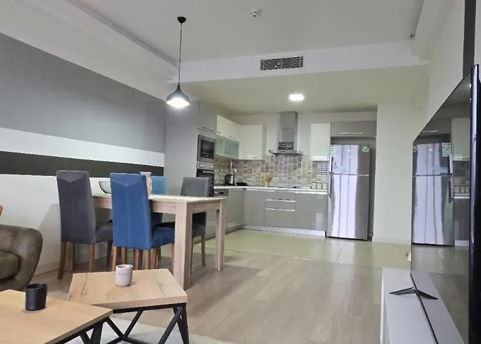 Apartment 33th Floor - Skyview Oasis - A